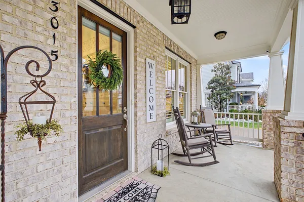 a view of a entryway with furniture