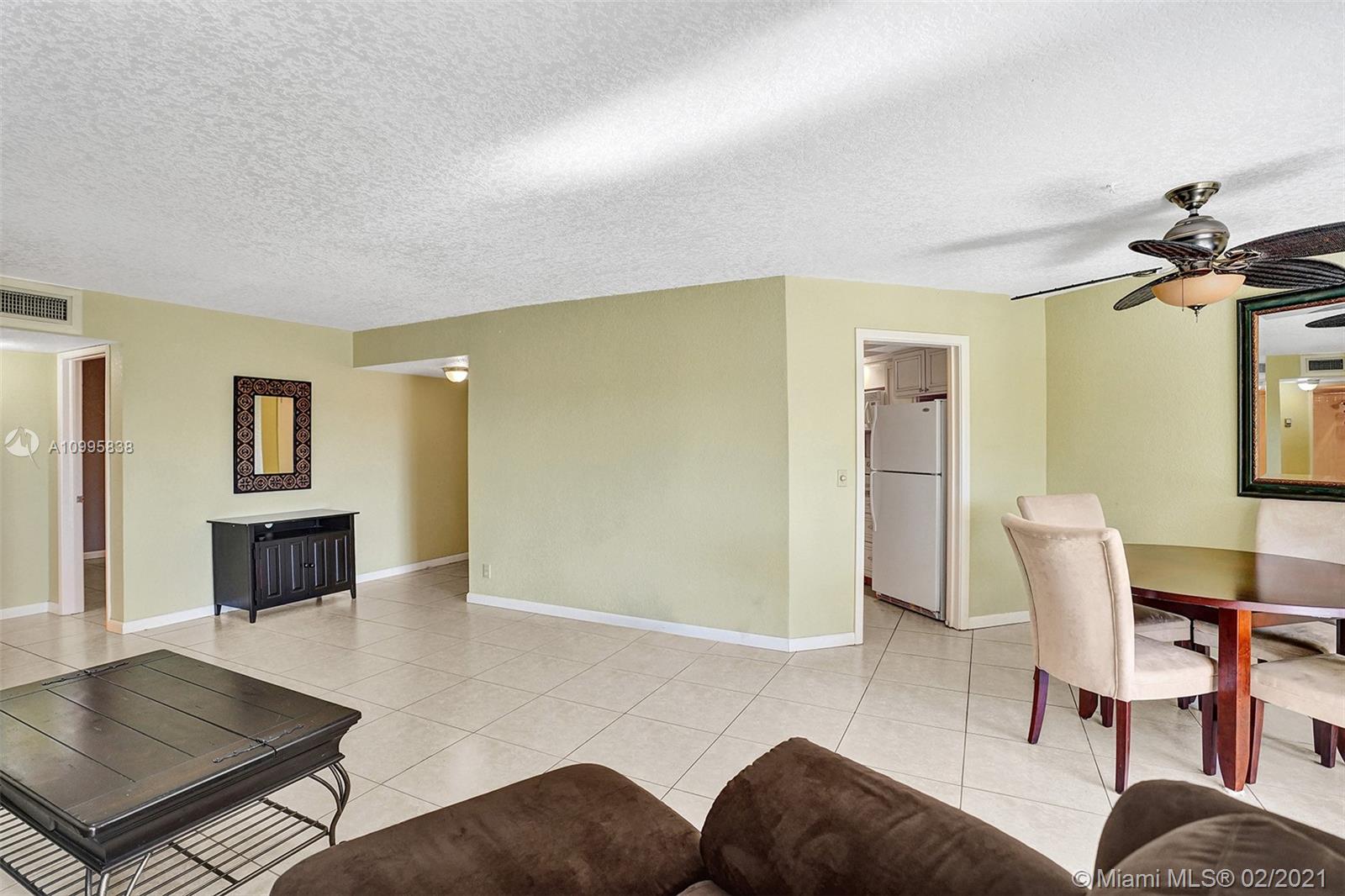 5651 Camino Del Sol, Unit 303 Boca Raton, FL 33433 - Photo 11 of 32