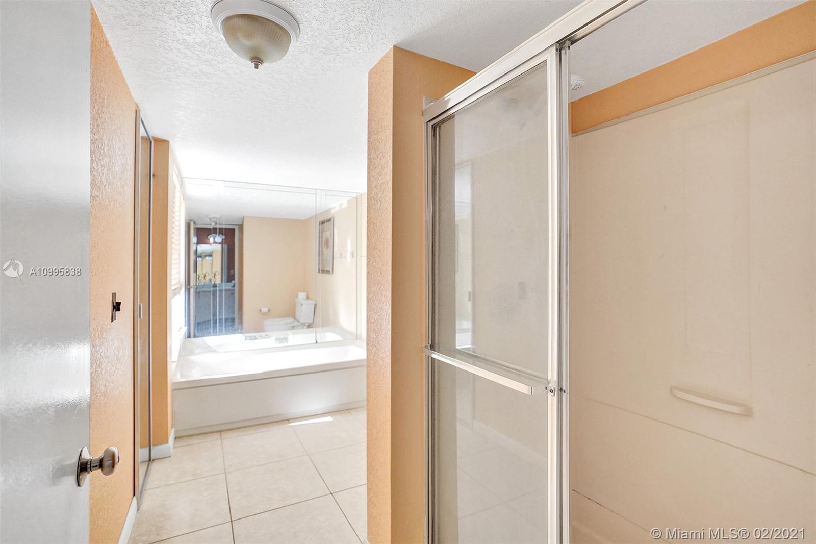 5651 Camino Del Sol, Unit 303 Boca Raton, FL 33433 - Photo 21 of 32