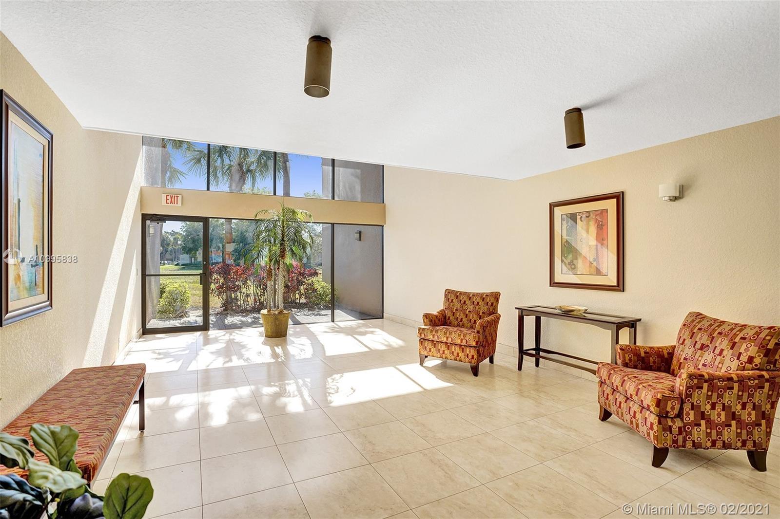 5651 Camino Del Sol, Unit 303 Boca Raton, FL 33433 - Photo 4 of 32