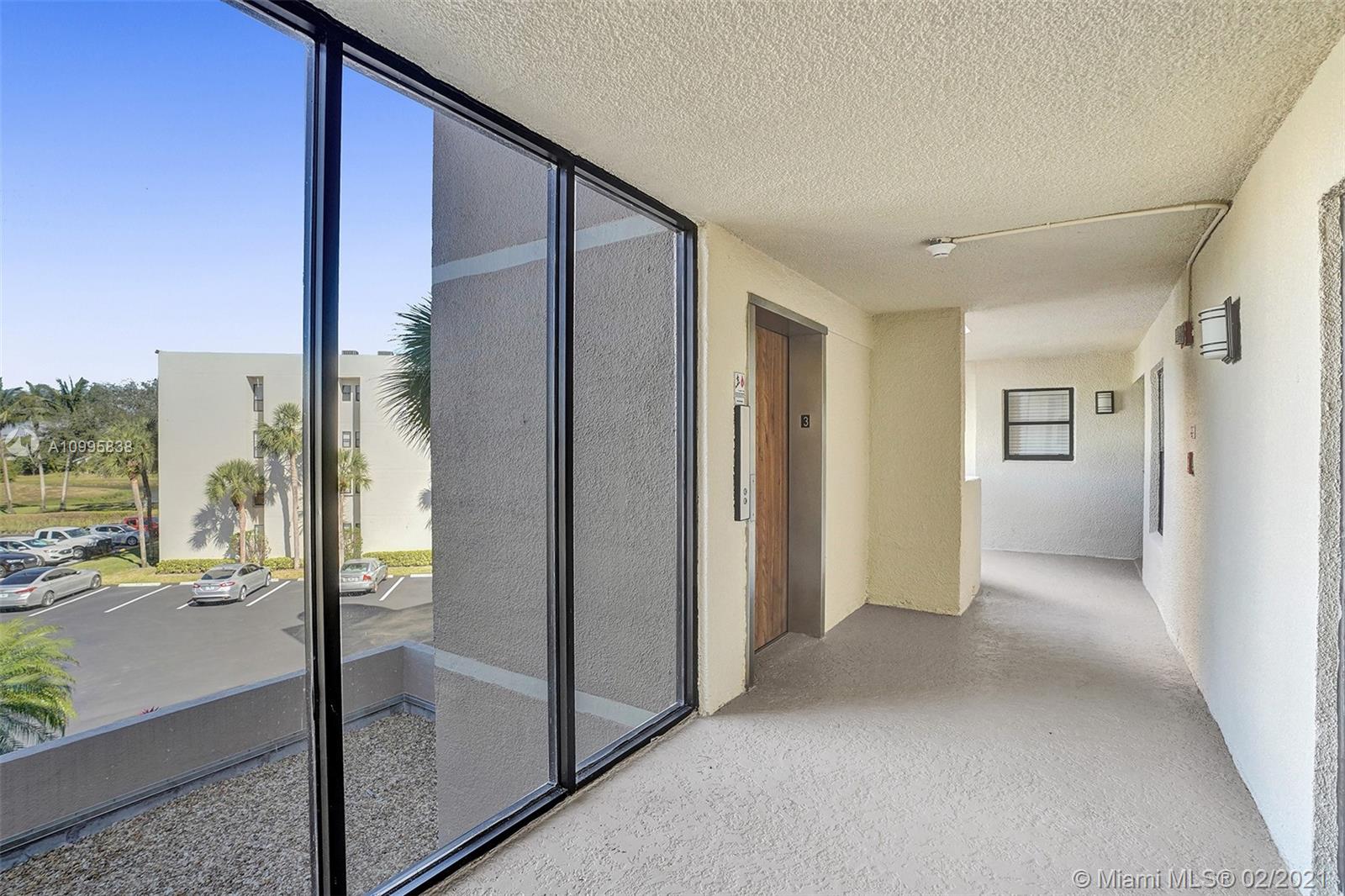 5651 Camino Del Sol, Unit 303 Boca Raton, FL 33433 - Photo 5 of 32