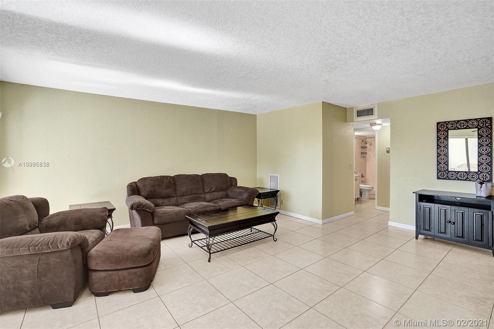 5651 Camino Del Sol, Unit 303 Boca Raton, FL 33433 - Photo 10 of 32