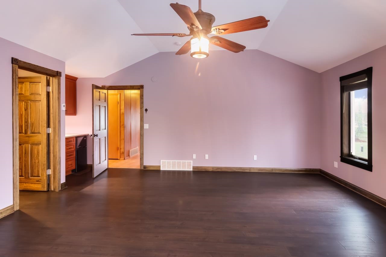 9737 East Otto Road Suttons Bay, MI 49682 - Photo 20 of 48 1910757-19.JPG