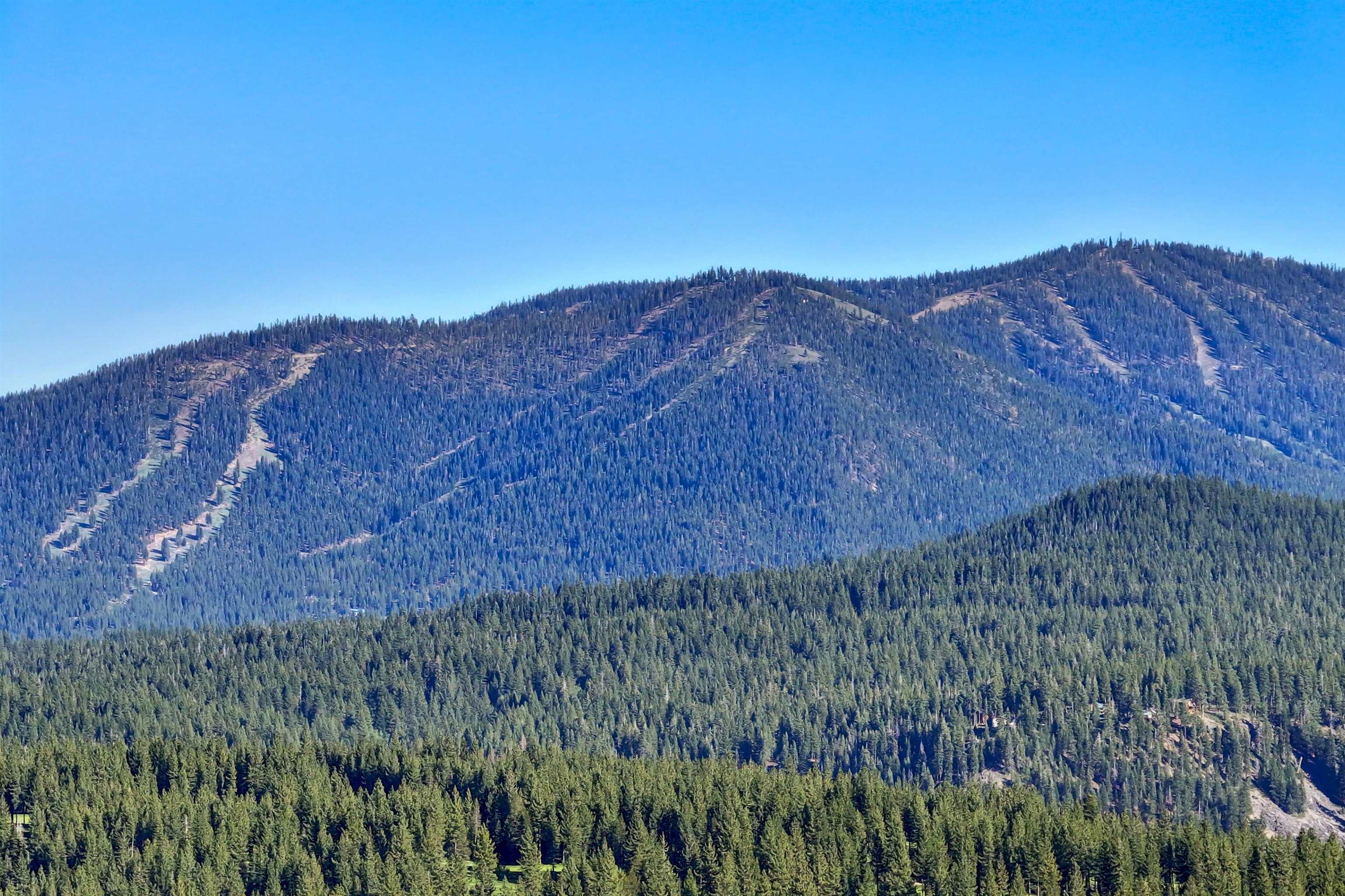 11933 Chamonix Road Truckee, CA 96161 - Photo 25 of 27