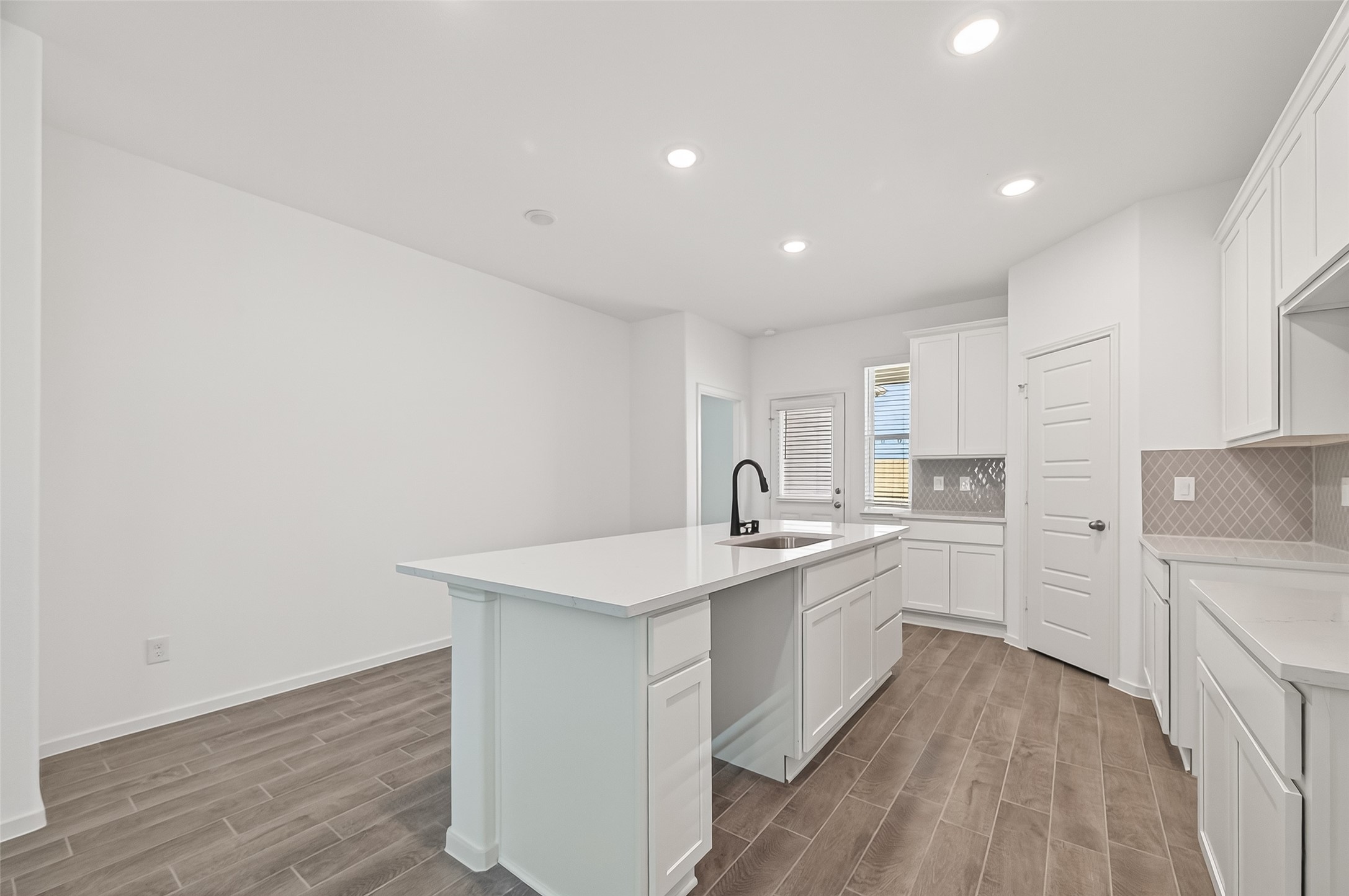 2919 Copper Fls Drive Iowa Colony, TX 77583 - Photo 12 of 41