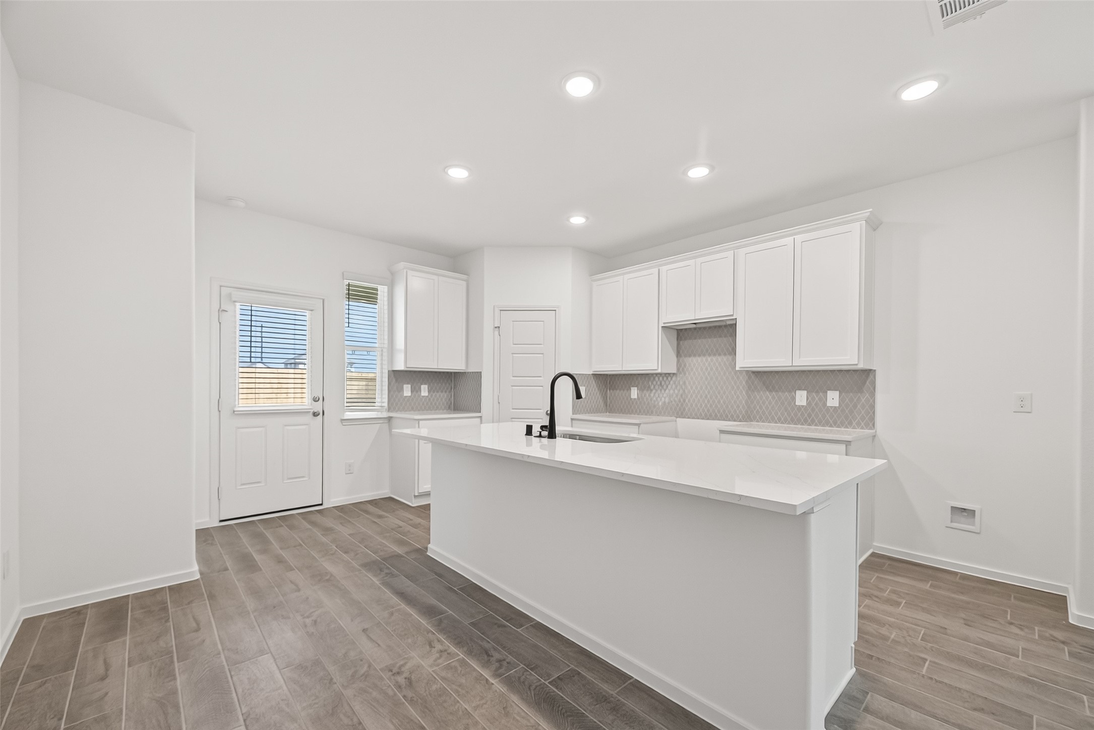 2919 Copper Fls Drive Iowa Colony, TX 77583 - Photo 13 of 41