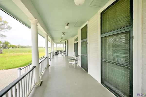 $585,000 | 4371 Highway 1, Napoleonville, LA 70390