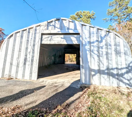 a view of entryway with a front door