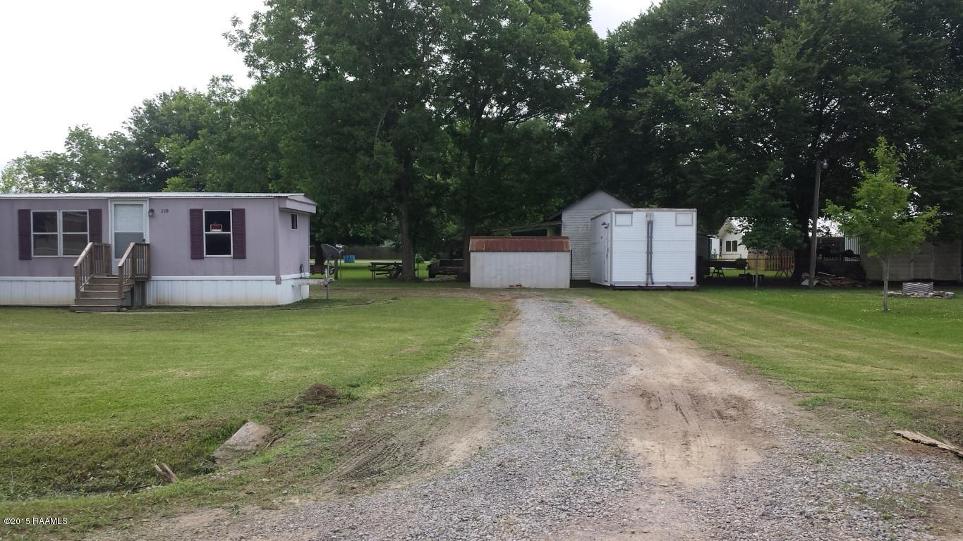 219 Sandra Lee Road Opelousas, LA 70570 - Photo 5 of 29 20150515_111557 (Medium)