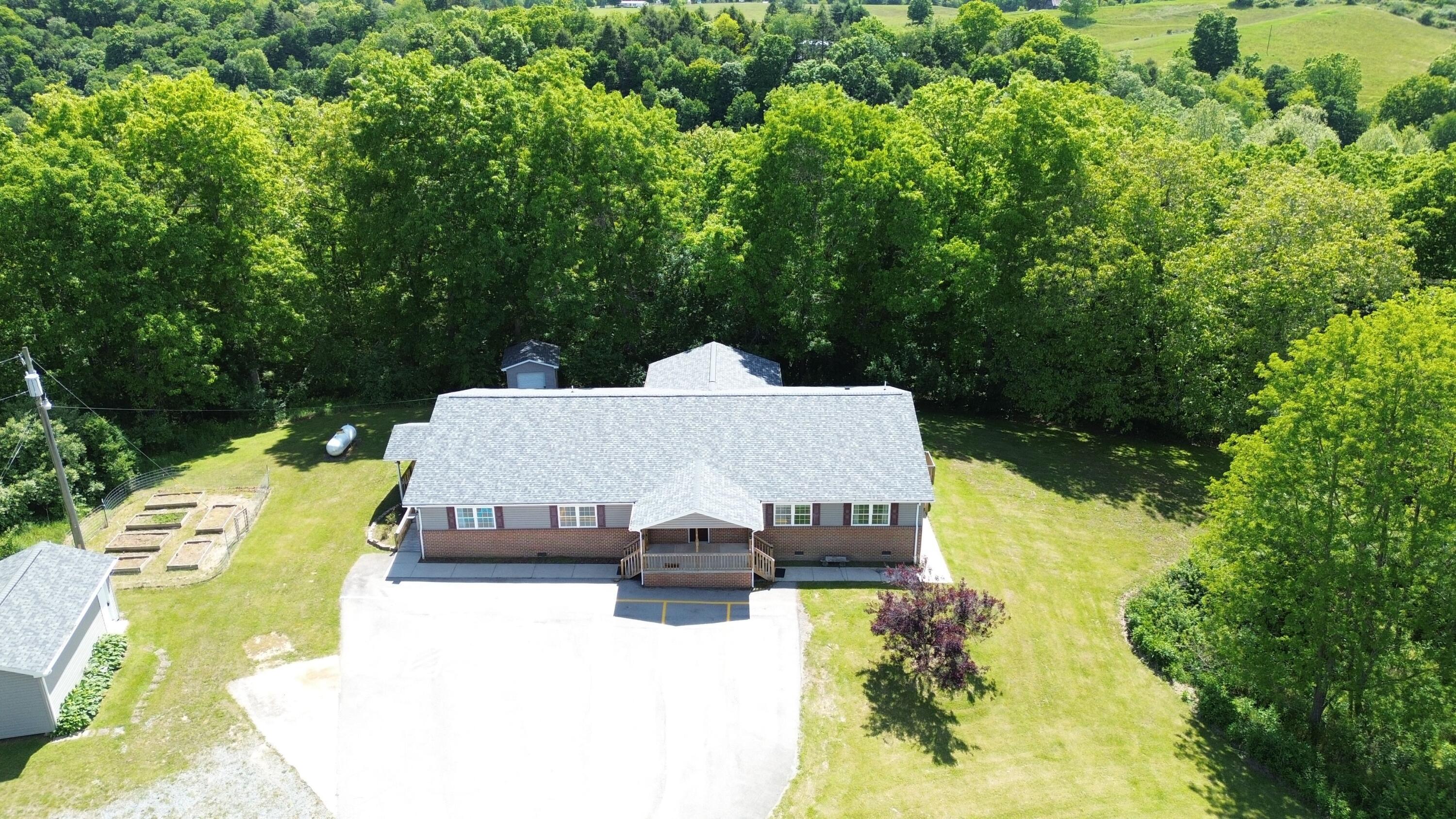 509 Woodrow Road Marlinton, WV 24954 - Photo 2 of 44 image 803120