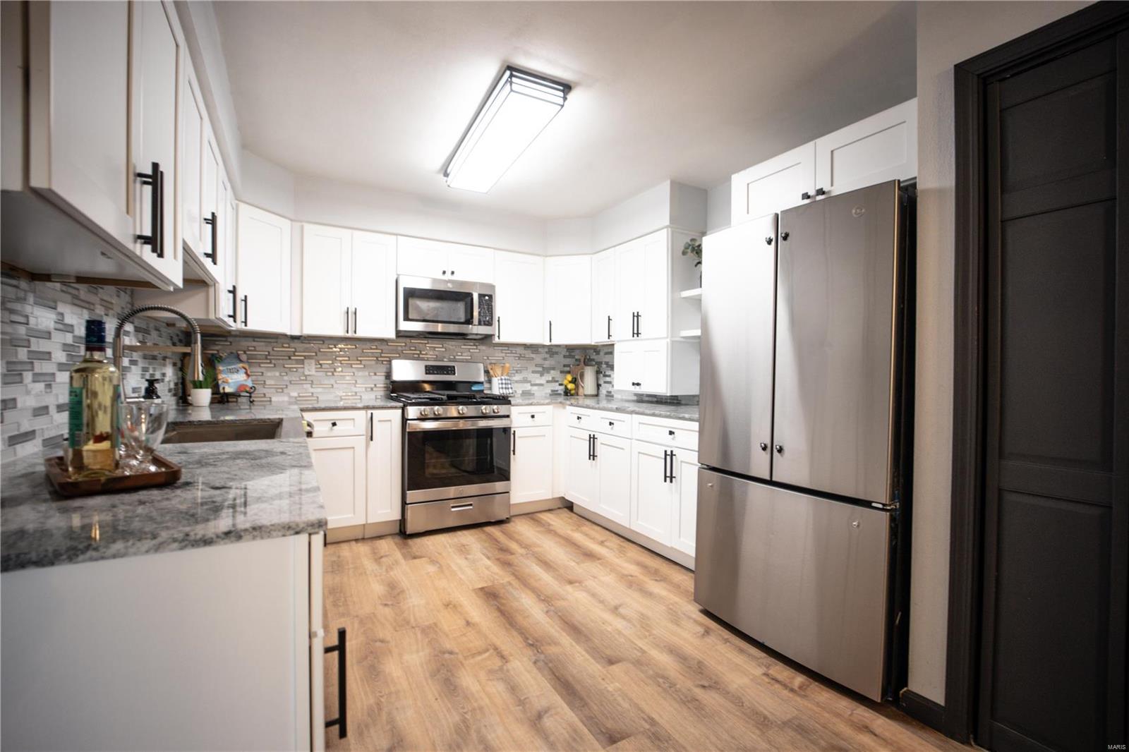 1807 McClintock Avenue Belleville, IL 62221 - Photo 12 of 20