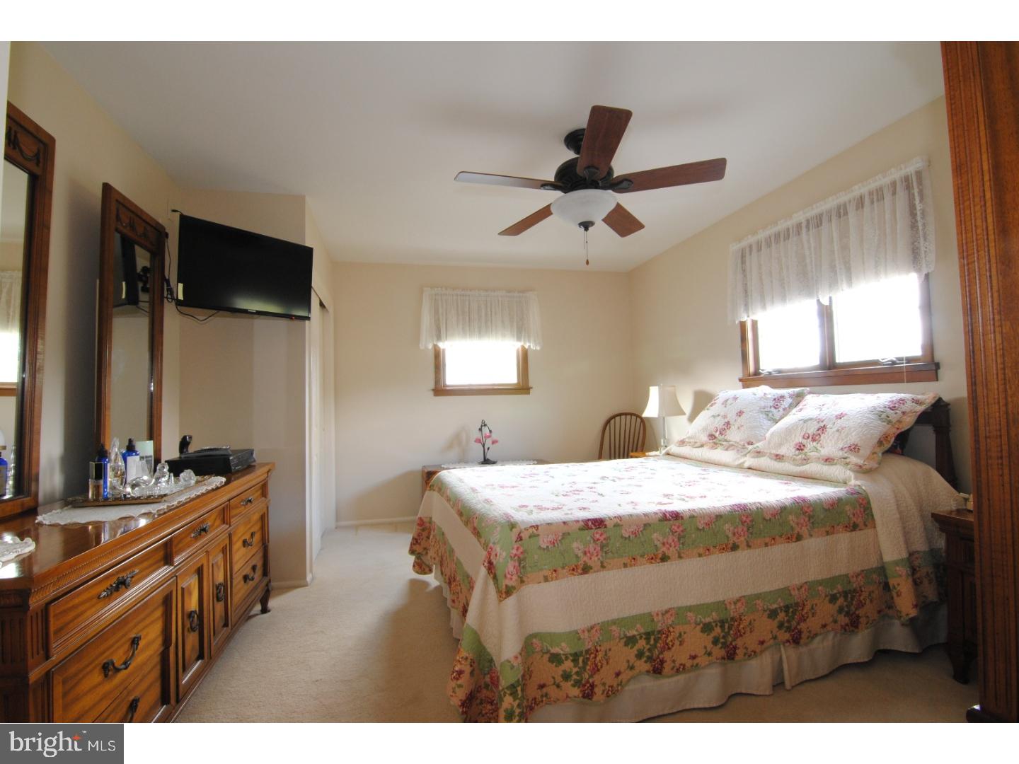 693 Stratford Road Warminster, PA 18974 - Photo 11 of 25 Master Bedroom