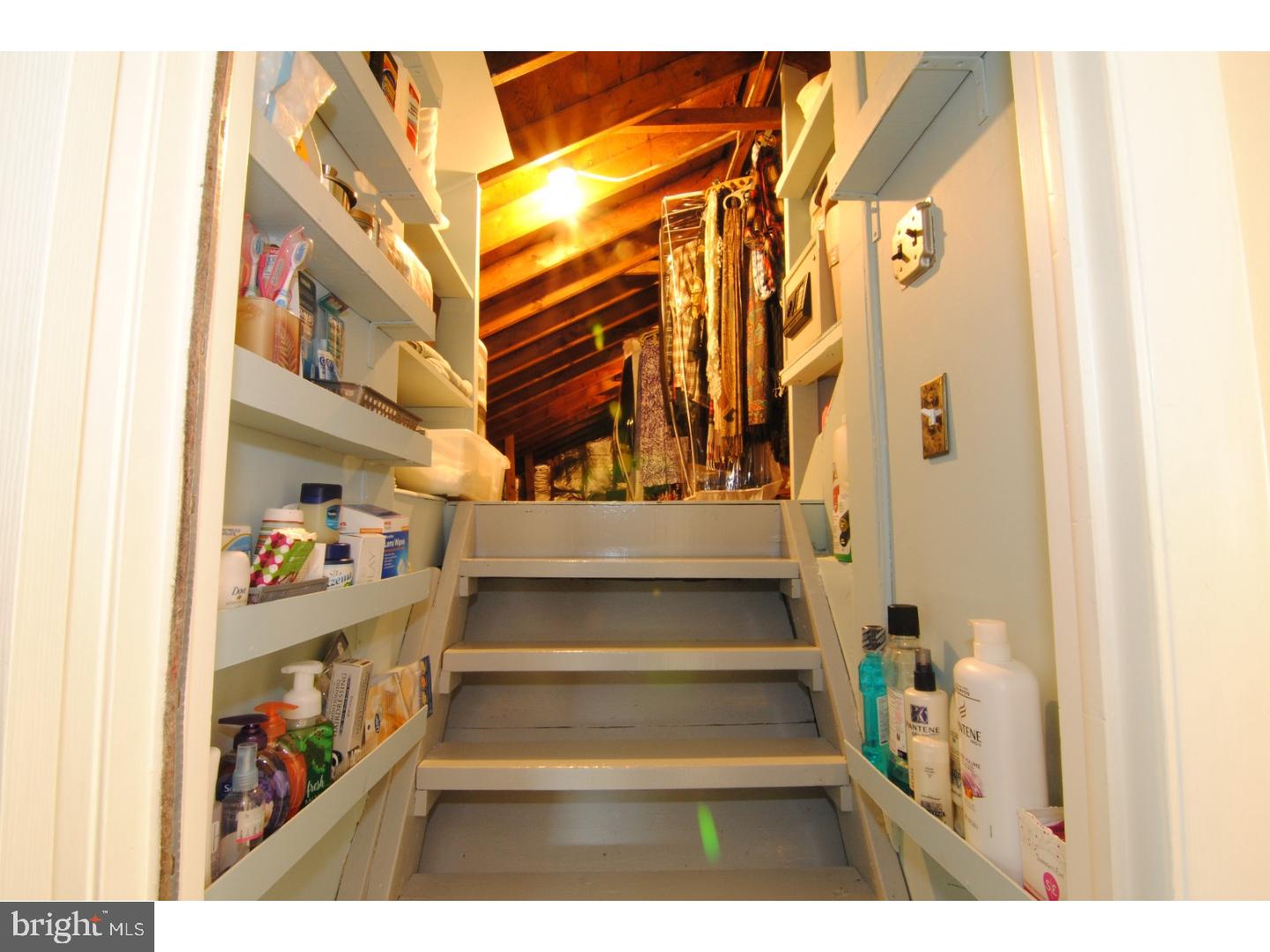 693 Stratford Road Warminster, PA 18974 - Photo 18 of 25 Walk-in Closet