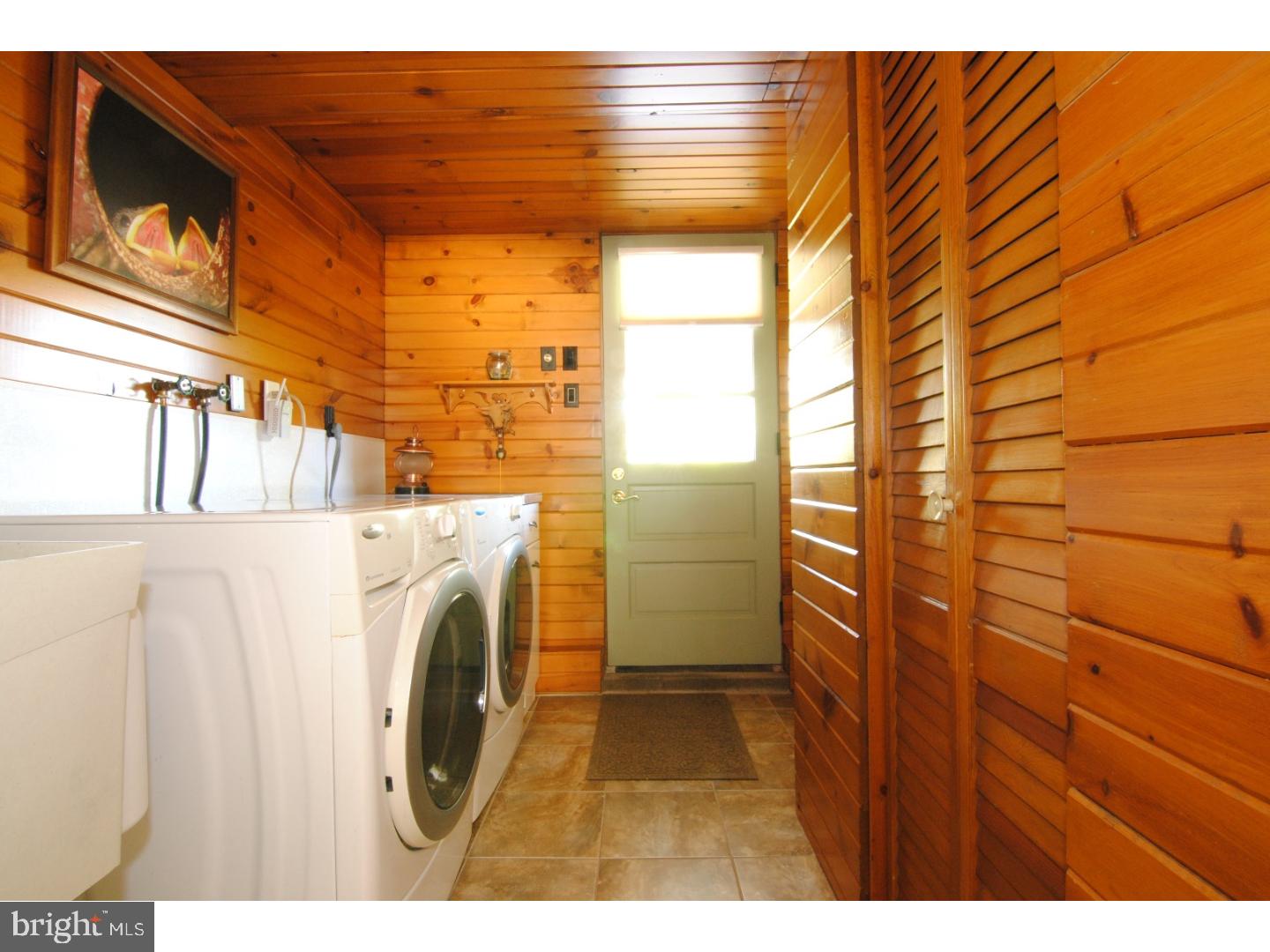 693 Stratford Road Warminster, PA 18974 - Photo 20 of 25 Laundry Room