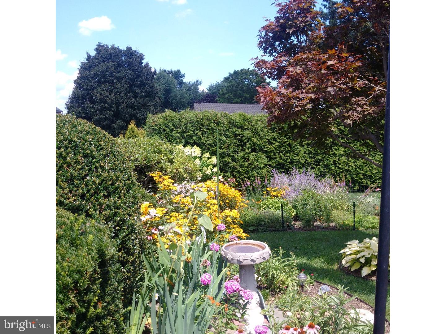 693 Stratford Road Warminster, PA 18974 - Photo 25 of 25 Back Yard
