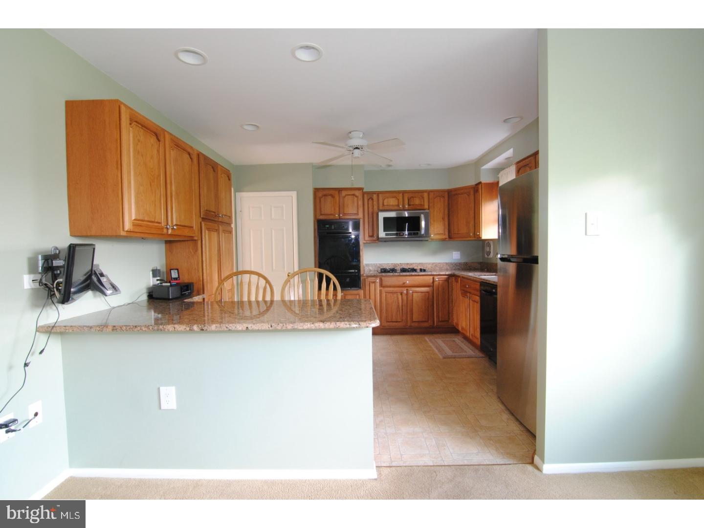 693 Stratford Road Warminster, PA 18974 - Photo 8 of 25 Kitchen