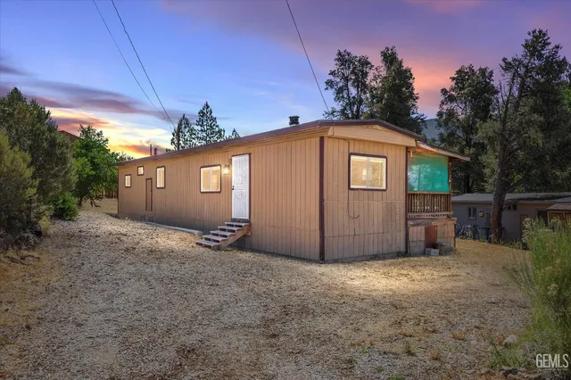 a view of a house with a garage