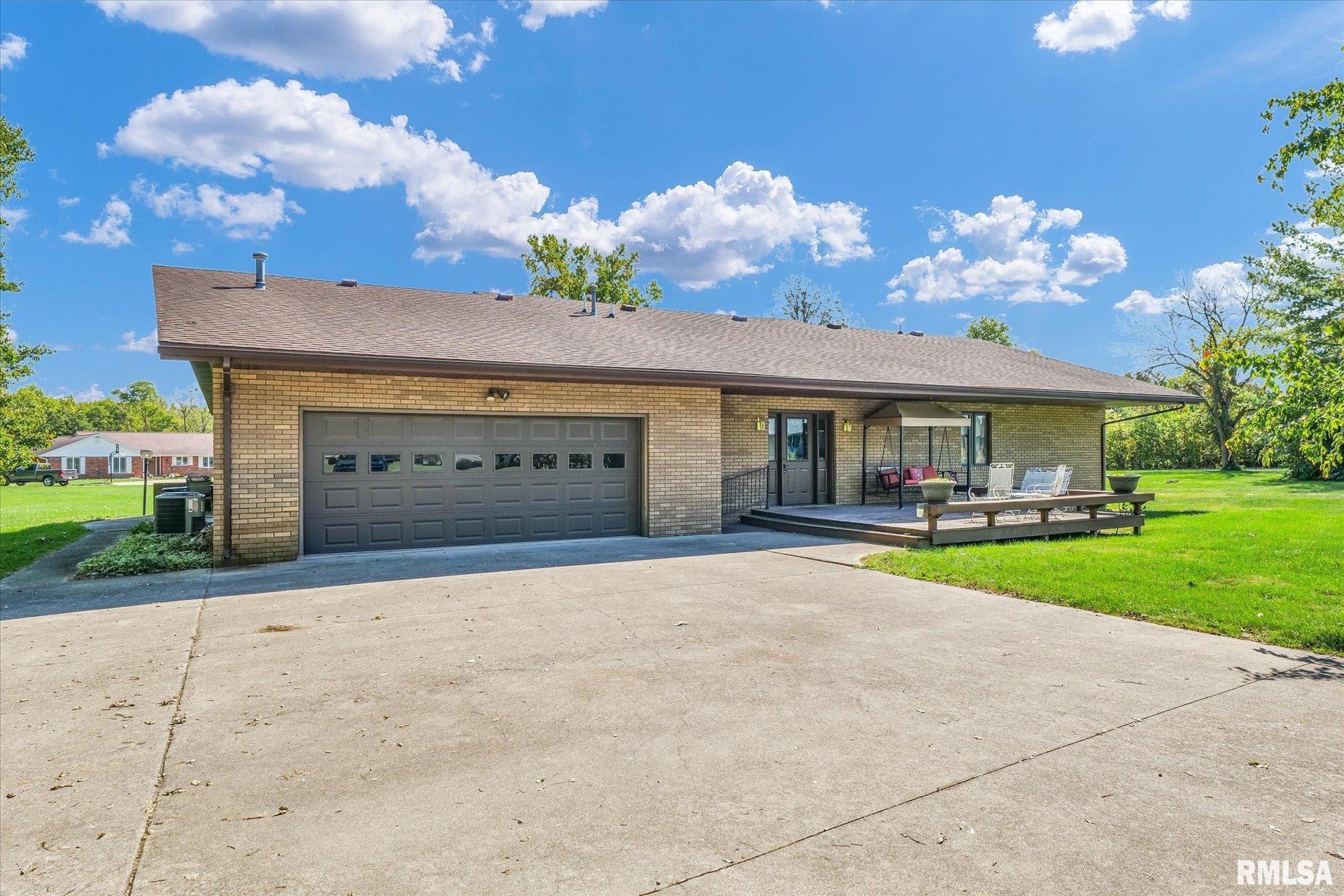 1202 Patterson Road Sullivan, IL 61951 - Photo 1 of 39 Gallery Image 1