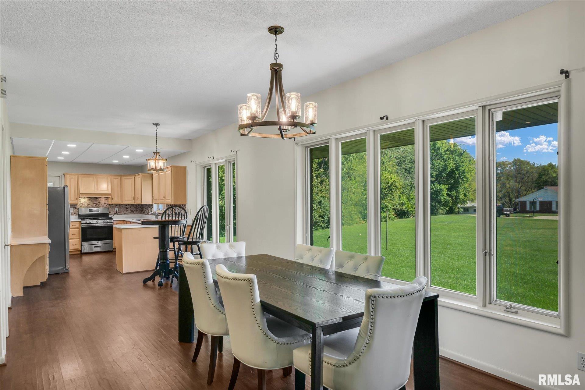 1202 Patterson Road Sullivan, IL 61951 - Photo 11 of 39 Gallery Image 11