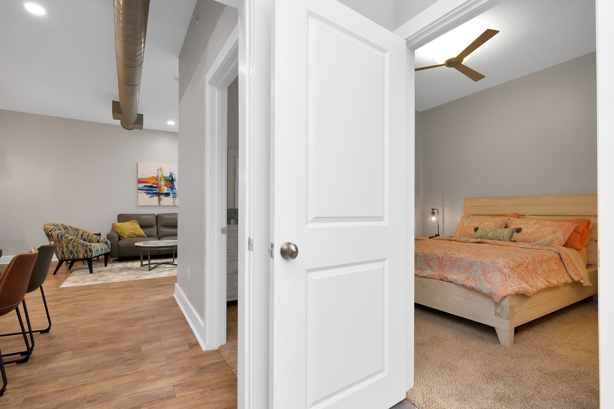 1901 Post Oak Boulevard, Unit 3113 Houston, TX 77056 - Photo 12 of 34 The bedroom is just down the hall from the living room. Close enough to the kitchen for late night snacks, but still allows for privacy.