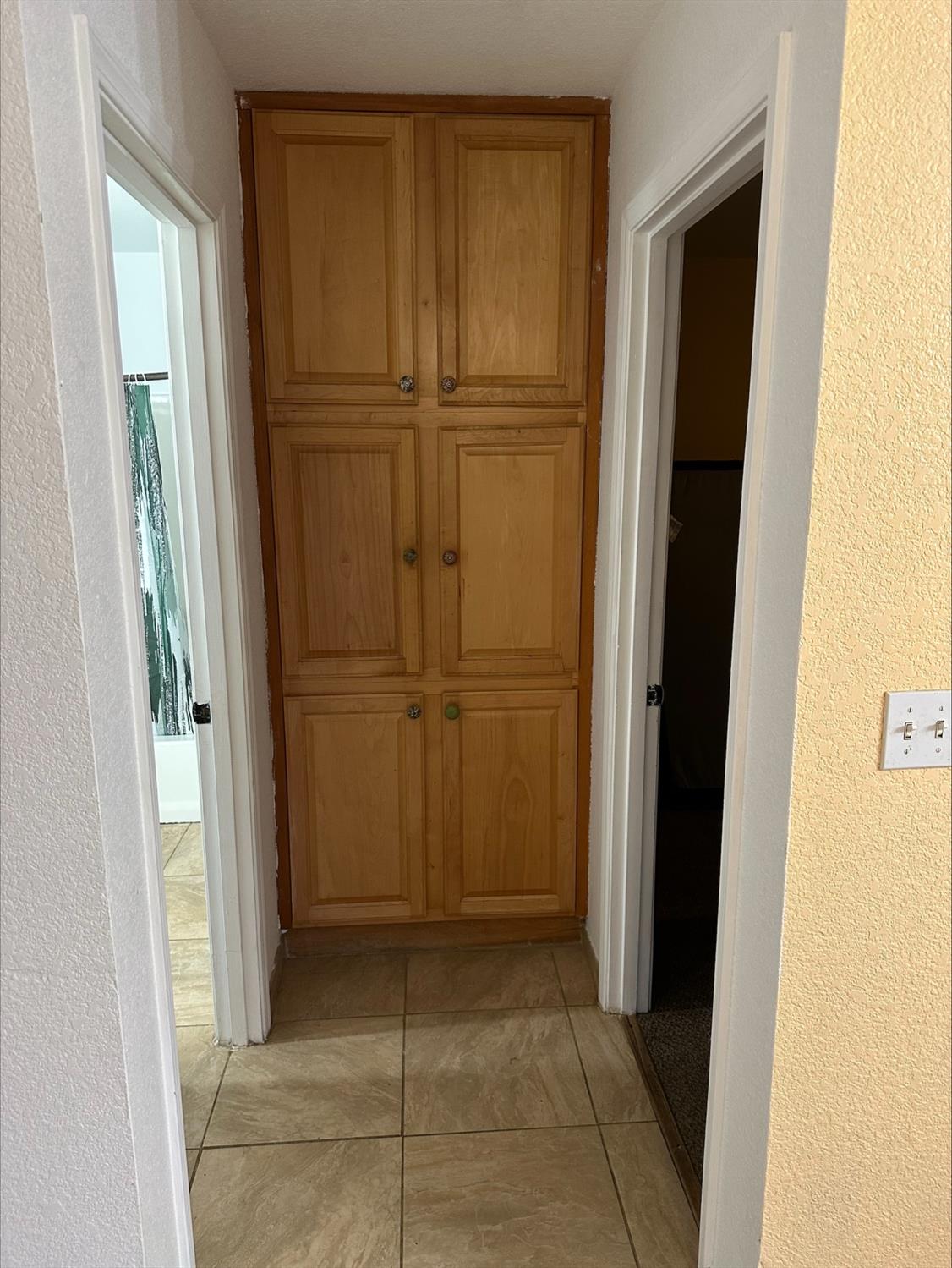 581 Garrett Road Hyampom, CA 96046 - Photo 32 of 45 a view of a closet area