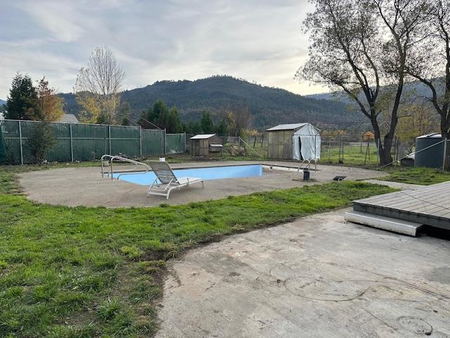 581 Garrett Road Hyampom, CA 96046 - Photo 8 of 45 a view of outdoor space