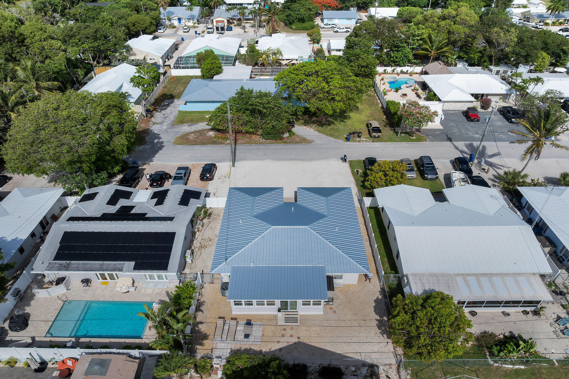 304 2nd Terrace Key Largo, FL 33037 - Photo 12 of 48 12_beyc6a1865862b003