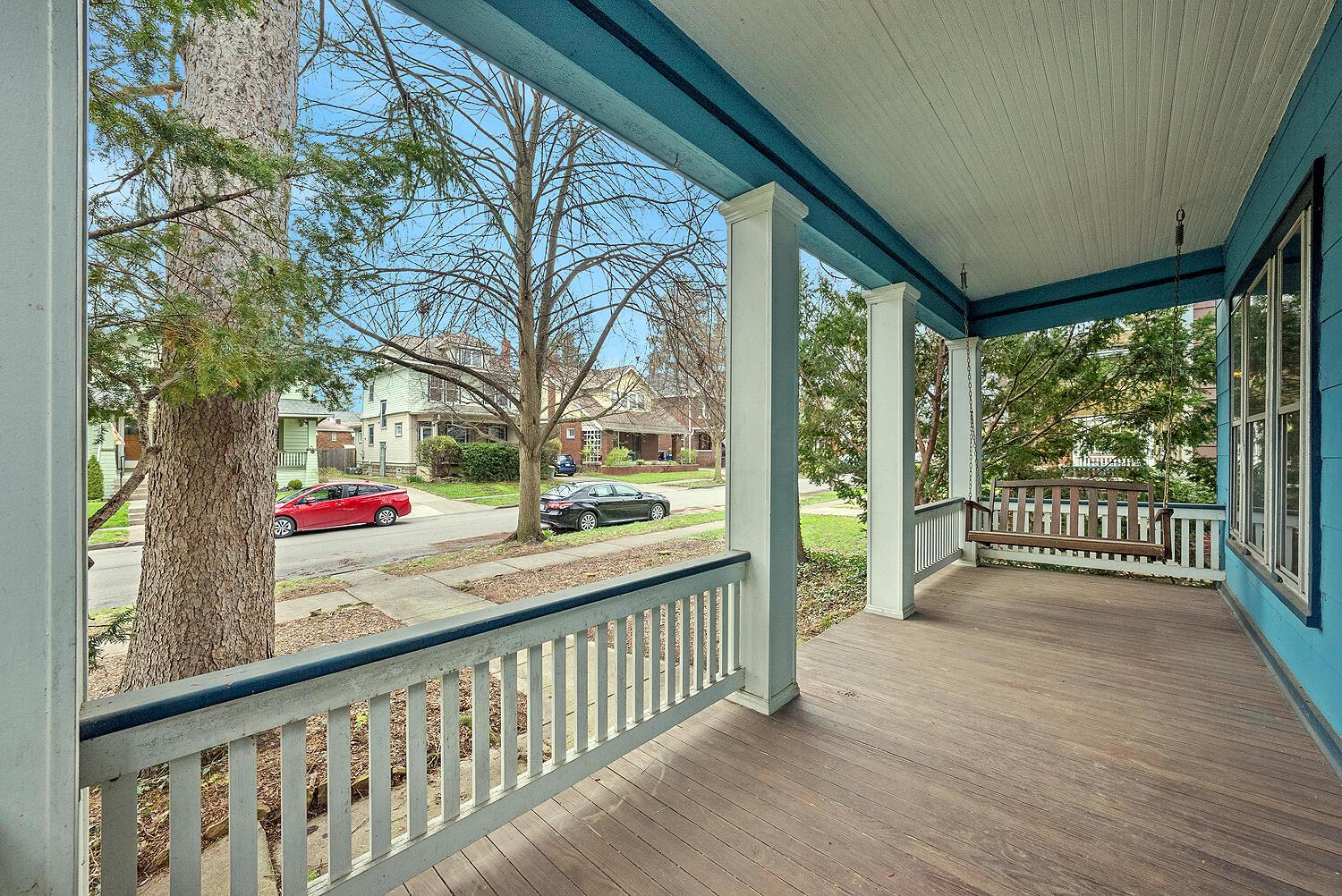 61 Brighton Road Columbus, OH 43202 - Photo 7 of 41 7 Front Porch