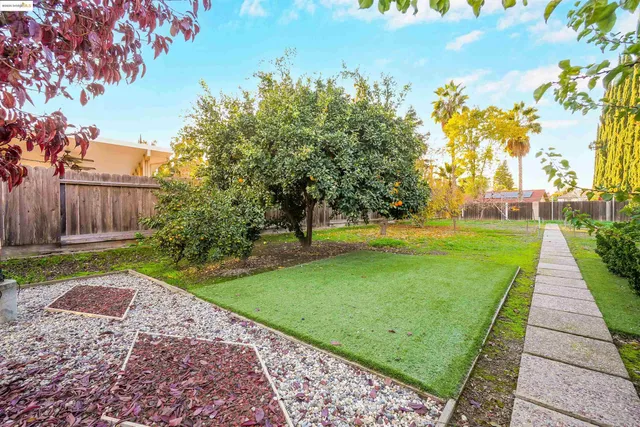 $679,000 | 162 Albert Court, Tracy, CA 95376