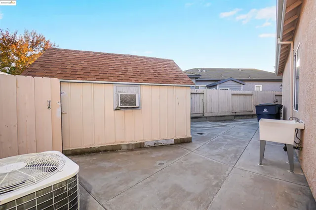 $679,000 | 162 Albert Court, Tracy, CA 95376