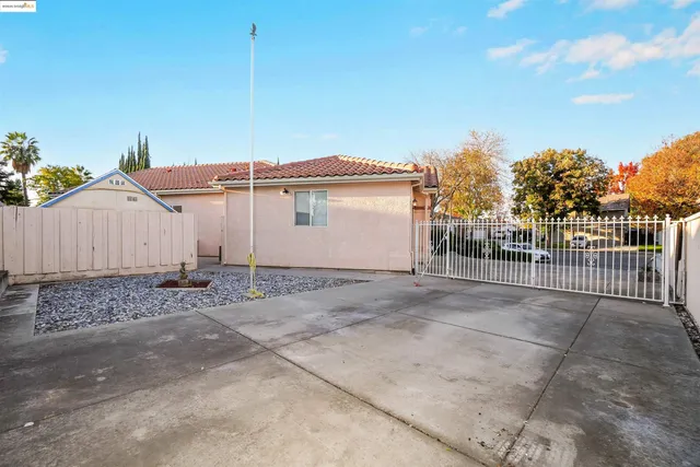 $679,000 | 162 Albert Court, Tracy, CA 95376