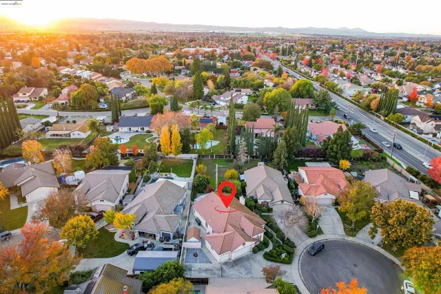 $679,000 | 162 Albert Court, Tracy, CA 95376