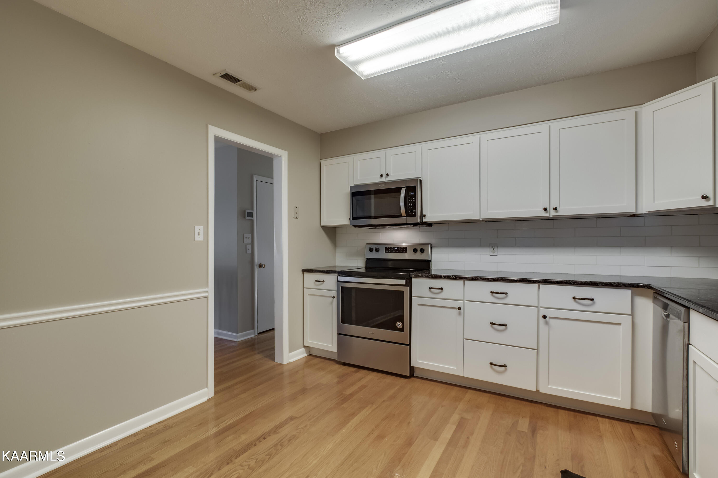225 Oran Road Knoxville, TN 37934 - Photo 11 of 35 12_OranRoad_225_Kitchen01