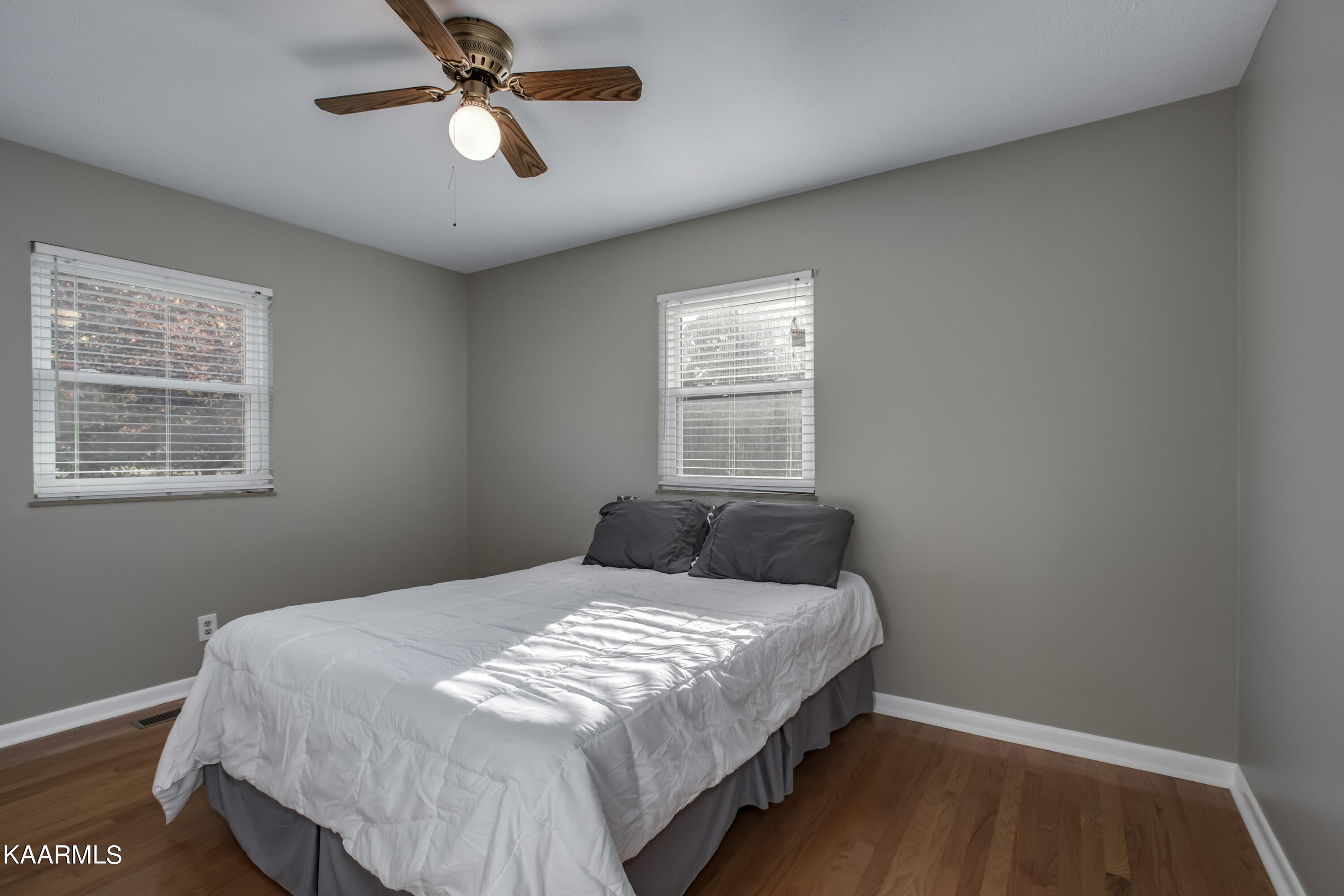 225 Oran Road Knoxville, TN 37934 - Photo 18 of 35 20_OranRoad_225_Bedroom2_01