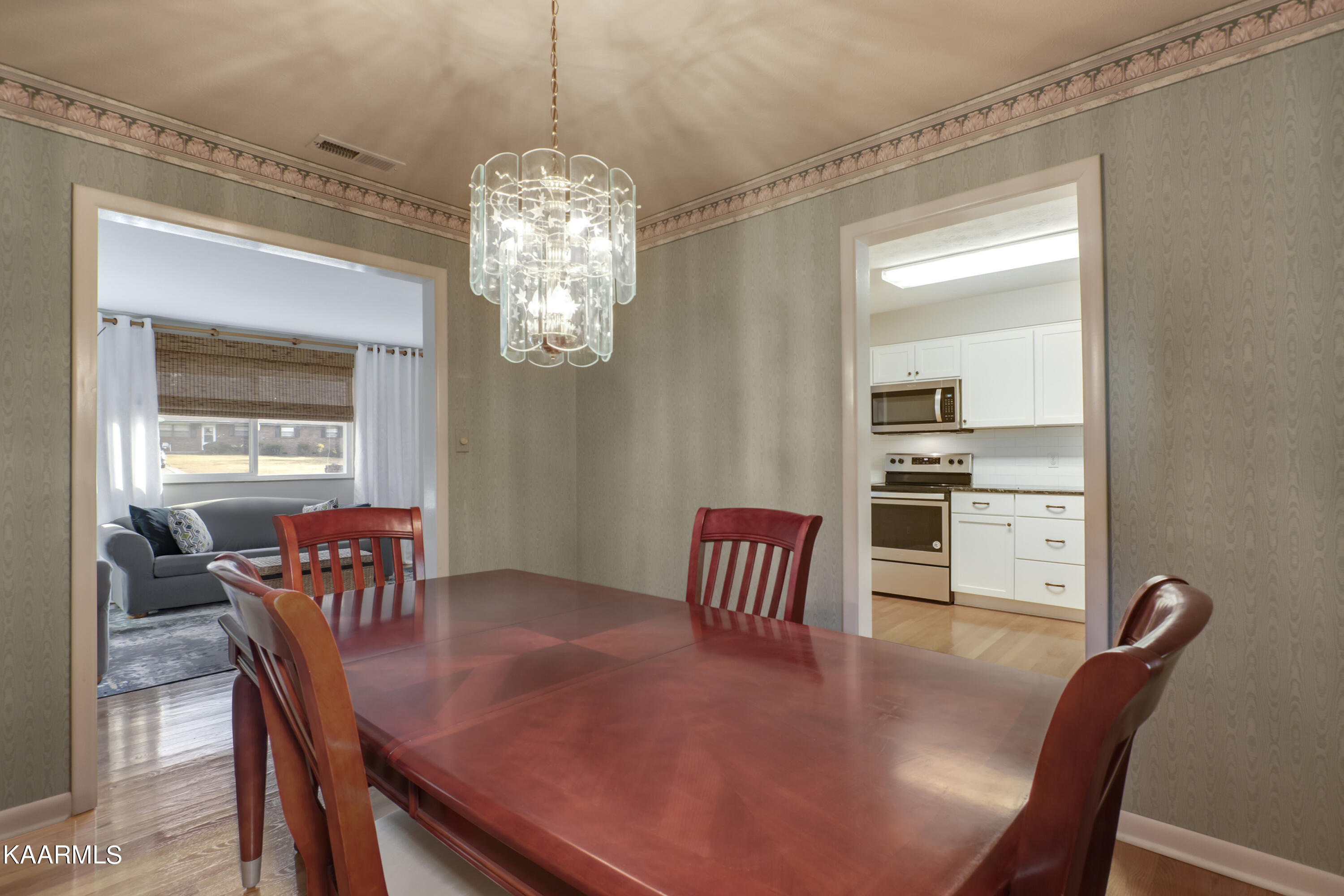 225 Oran Road Knoxville, TN 37934 - Photo 10 of 35 11_OranRoad_225_Dining03