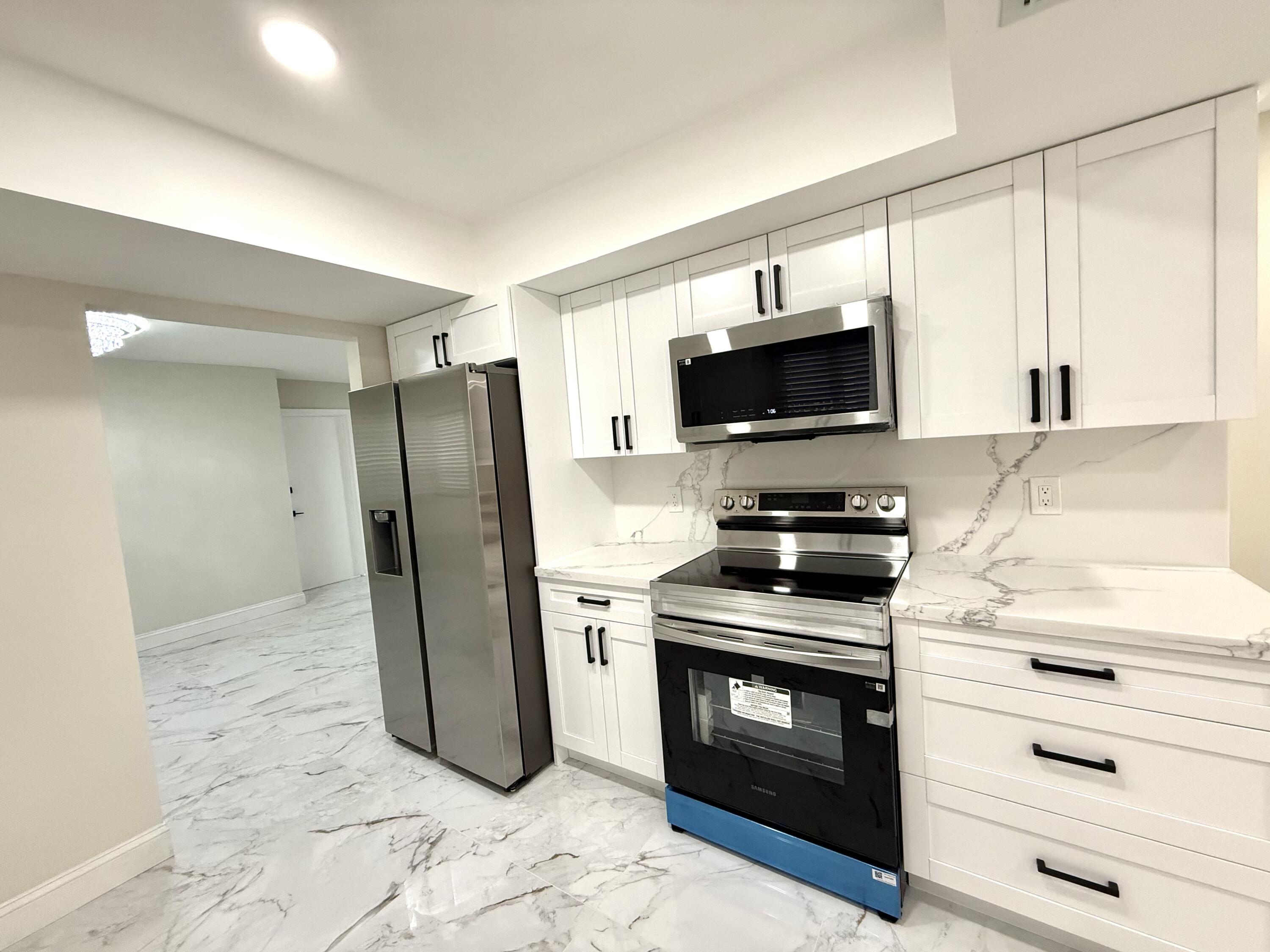 9004 Southwest 6th Street Boca Raton, FL 33433 - Photo 3 of 28 IMG_5366