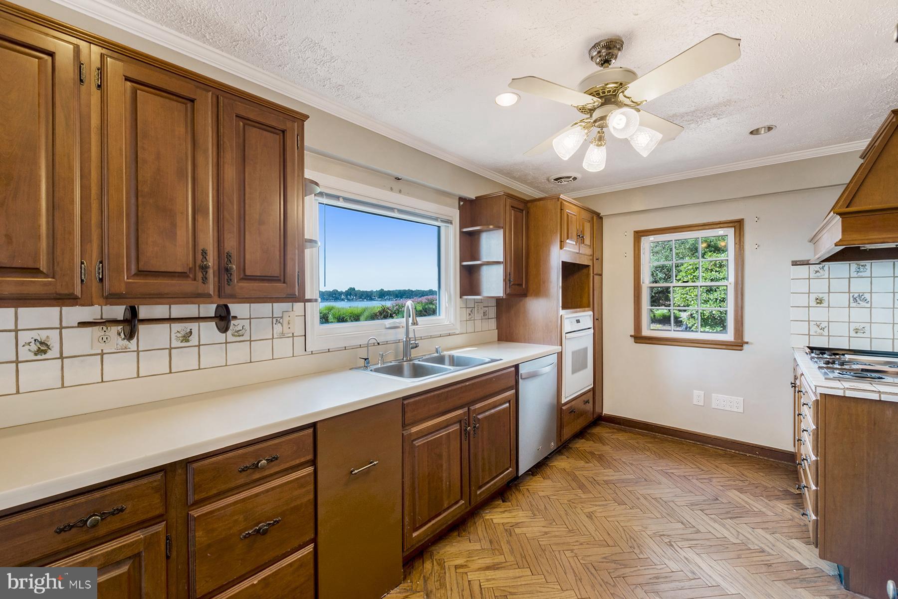 371 North Ferry Point Road Pasadena, MD 21122 - Photo 20 of 50 Kitchen is ready for some TLC but has the views