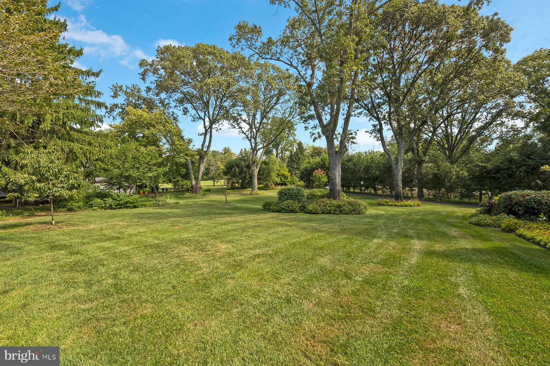 371 North Ferry Point Road Pasadena, MD 21122 - Photo 45 of 50 Another view of the grounds
