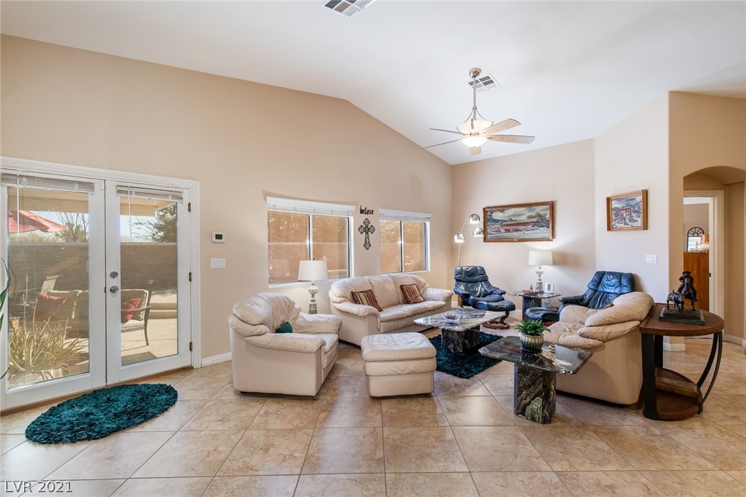 6528 North Ruddock Drive North Las Vegas, NV 89084 - Photo 7 of 35