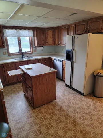 $80,000 | 117 5th Street West, Halstad, MN 56548