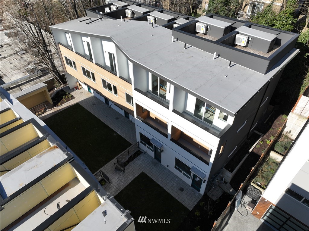 1620 South Lane Street, Unit F Seattle, WA 98144 - Photo 2 of 24 Gallery Image 2