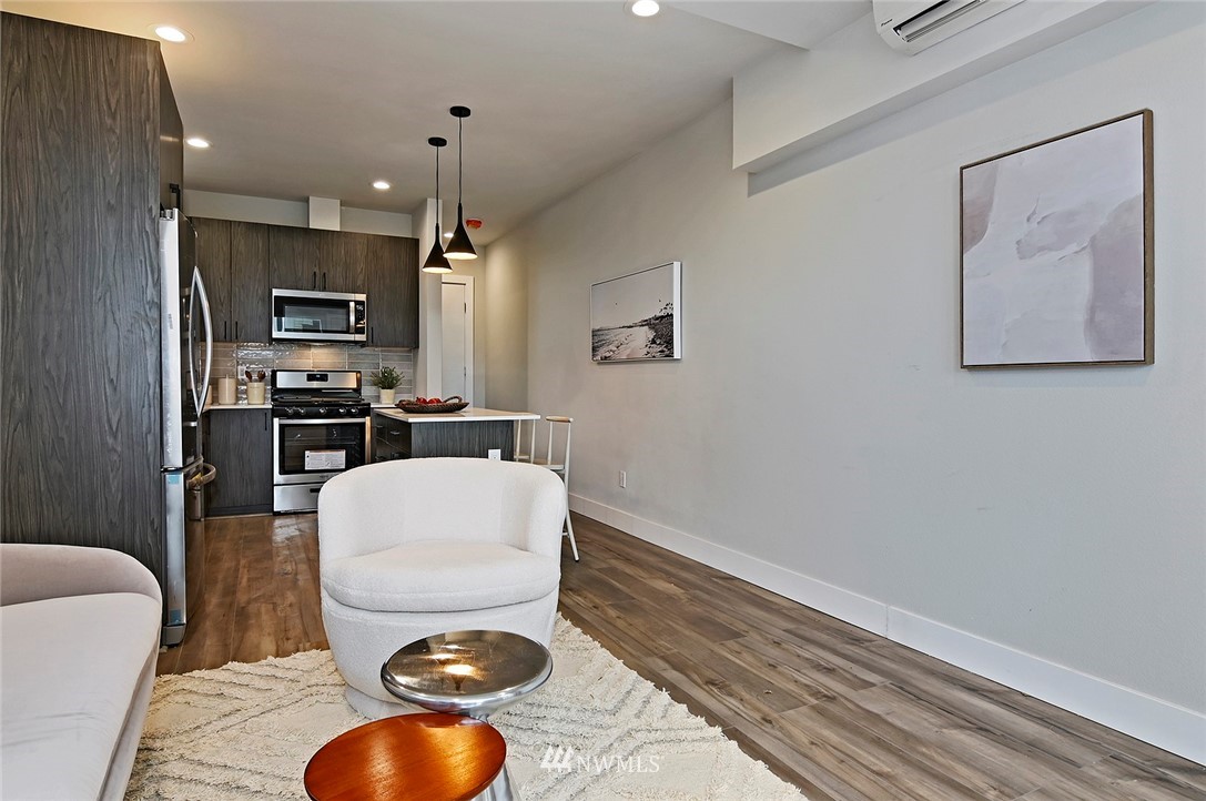 1620 South Lane Street, Unit F Seattle, WA 98144 - Photo 6 of 24 Gallery Image 6
