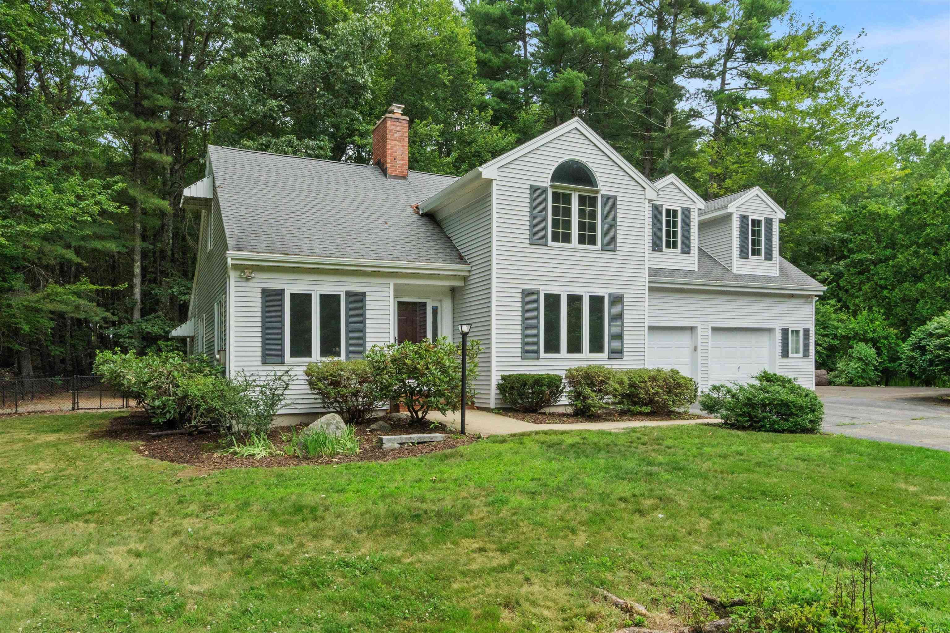 11 Spring Hill Road Bedford, NH 03110 - Photo 3 of 57