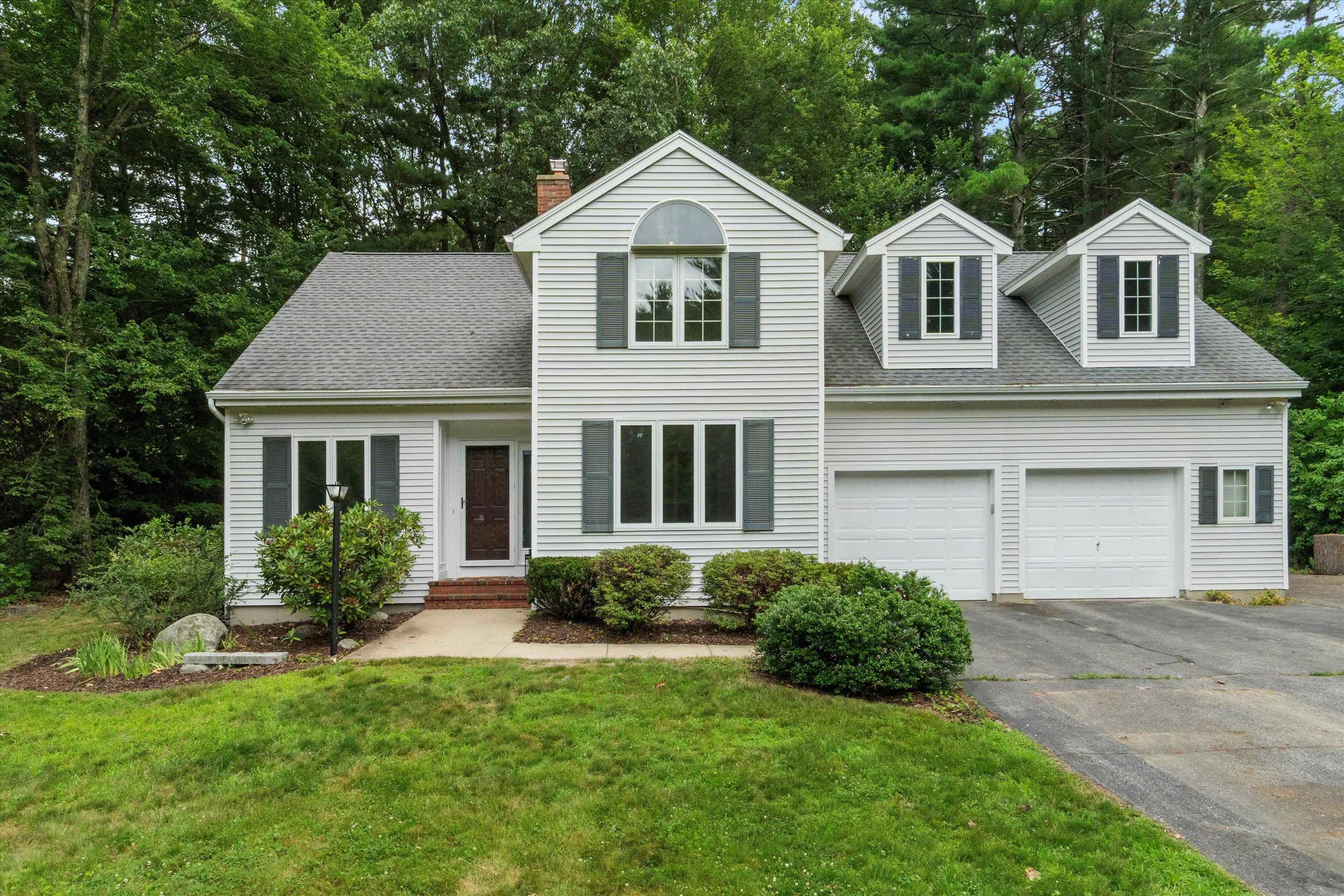 11 Spring Hill Road Bedford, NH 03110 - Photo 4 of 57