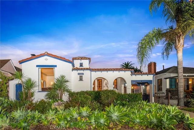 $1,450,000 | 2431 South Holt Avenue, Los Angeles, CA 90034