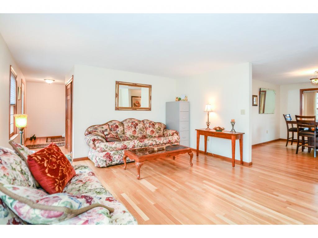 16 Hardwood Road Windham, NH 03087 - Photo 3 of 28