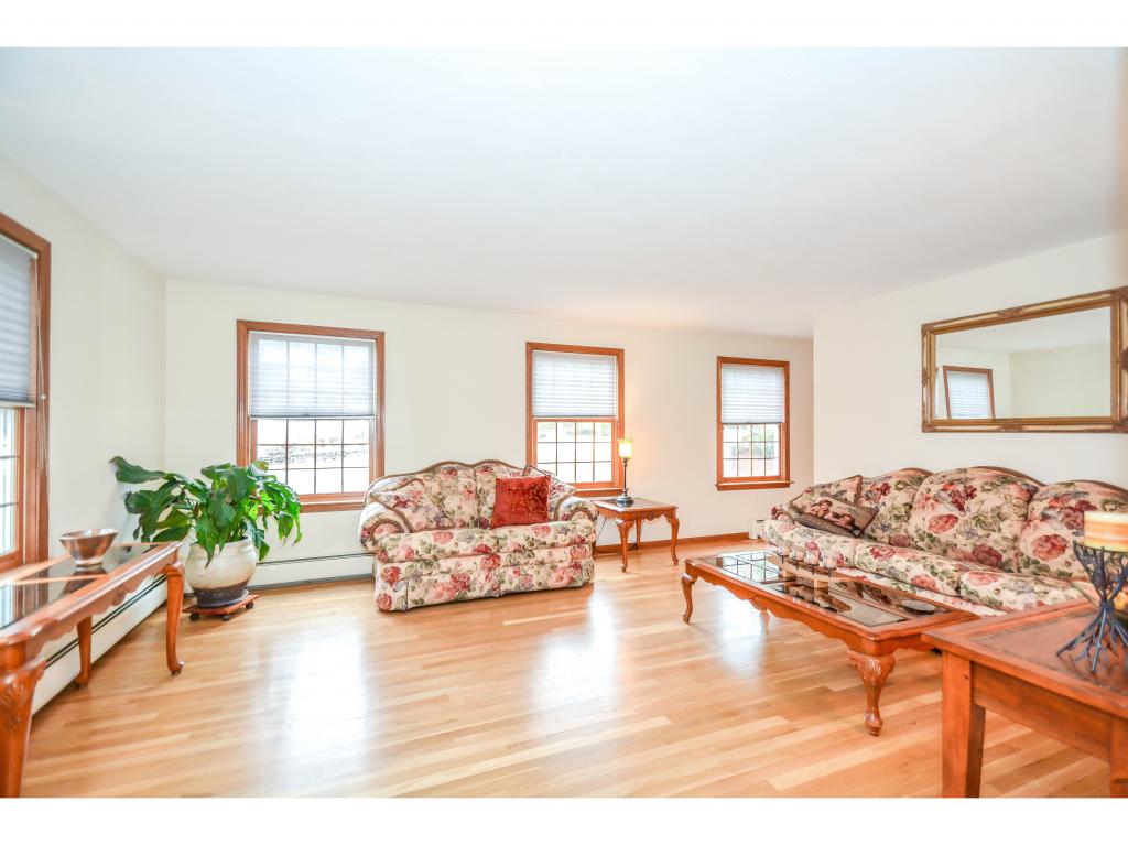 16 Hardwood Road Windham, NH 03087 - Photo 4 of 28