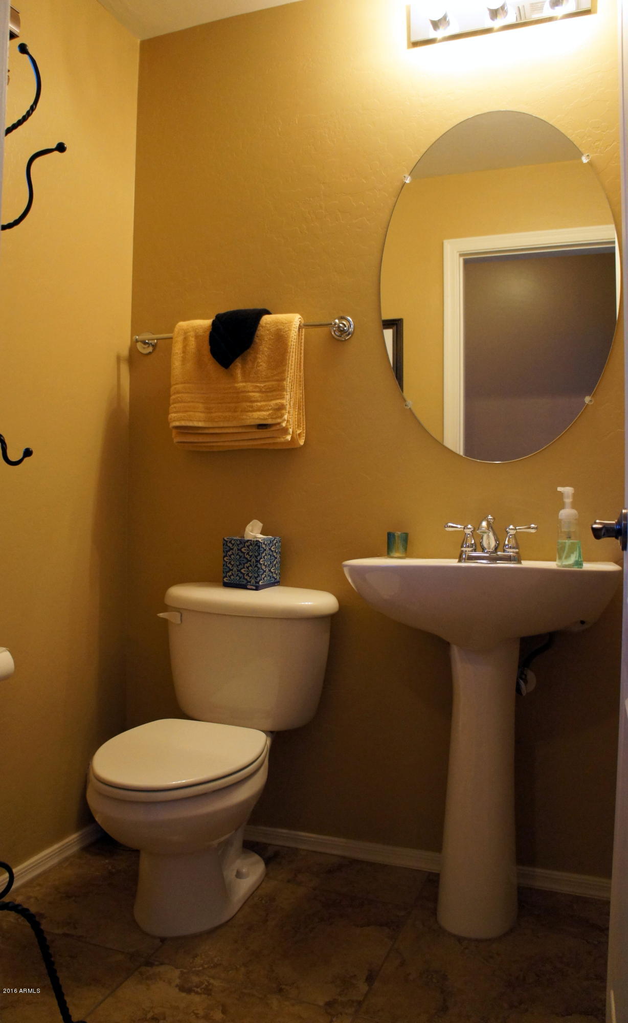 2332 East Fraktur Road Phoenix, AZ 85040 - Photo 15 of 17 Powder Room