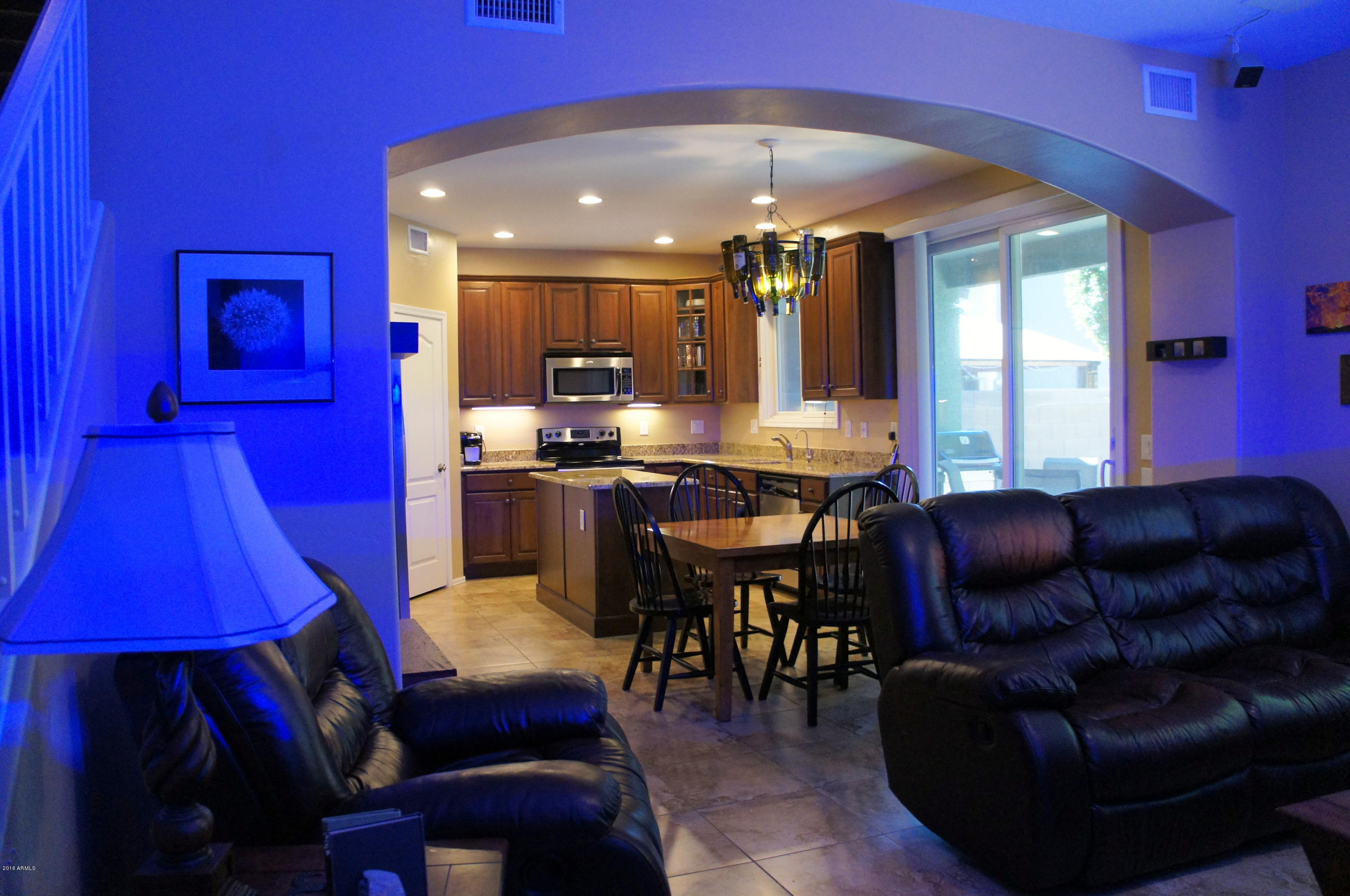2332 East Fraktur Road Phoenix, AZ 85040 - Photo 2 of 17 Living Area