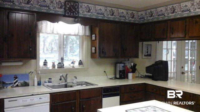 812 Bon Secour Avenue Fairhope, AL 36532 - Photo 11 of 31
